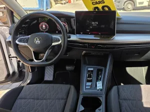 Volkswagen Golf 1.5 eTSI 85kW Life DSG7 Tažné