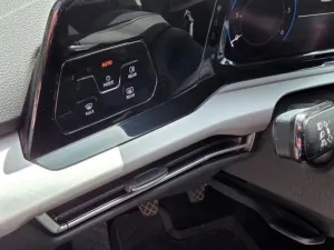 Volkswagen Golf 2.0 TDI 110kW Life záruka