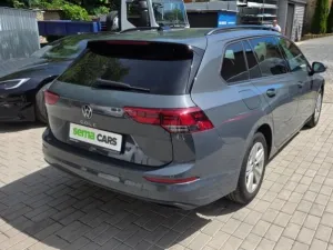 Volkswagen Golf 2.0 TDI 110kW Life záruka