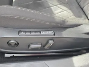 Volkswagen Golf 2.0 TDI 110kW DSG7 Style TZ Volkswagen Golf 2.0 TDI 110kW DSG7 Style TZ