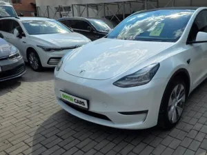 Tesla Model Y Long Range AWD DE SoH 90.2%