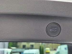 Tesla Model Y Long Range AWD SoH 91,4% Tesla Model Y Long Range AWD SoH 91,4%