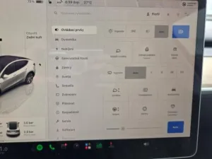 Tesla Model Y Long Range AWD SoH 91,4% Tesla Model Y Long Range AWD SoH 91,4%
