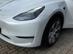 Tesla Model Y Long Range AWD SoH 91,4% Tesla Model Y Long Range AWD SoH 91,4%