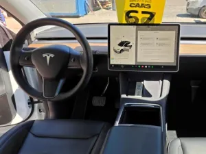 Tesla Model Y Long Range AWD DE SoH 92,4%