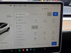 Tesla Model Y Long Range AWD DE SoH 92,4%