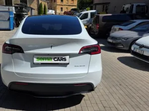 Tesla Model Y Long Range AWD DE SoH 92,4%