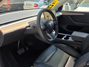 Tesla Model Y Long Range AWD DE SoH 92,4%