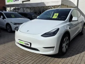 Tesla Model Y LR AWD Berlin Záruka SoH 92,9%