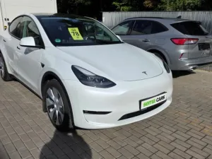 Tesla Model Y LR AWD Berlin Záruka SoH 92,9%