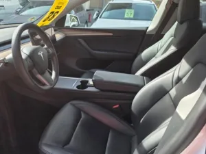 Tesla Model Y LR AWD Berlin Záruka SoH 92,9%