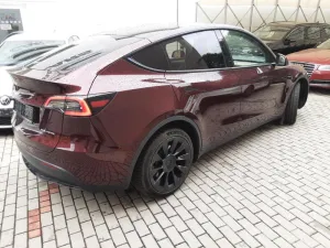 Tesla Model Y LR AWD Berlin Záruka SoH 92,3% Tesla Model Y LR AWD Berlin Záruka SoH 92,3%