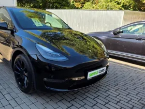 Tesla Model Y LR AWD DE Záruka SoH 93%