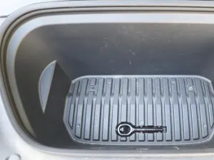 Tesla Model Y LR AWD DE Záruka SoH 93%