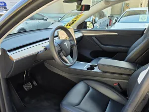 Tesla Model Y LR AWD DE Záruka SoH 93%