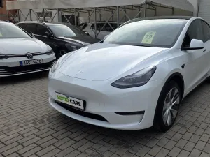 Tesla Model Y LR AWD Záruka SoH 93,2%