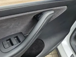 Tesla Model Y LR AWD Záruka SoH 93,2%
