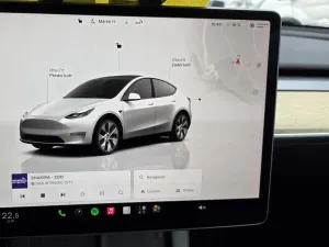 Tesla Model Y LR AWD Záruka SoH 93,2%