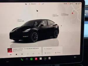Tesla Model Y LR AWD DE Záruka SoH 92,7%