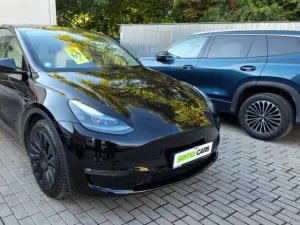 Tesla Model Y LR AWD DE Záruka SoH 92,7%