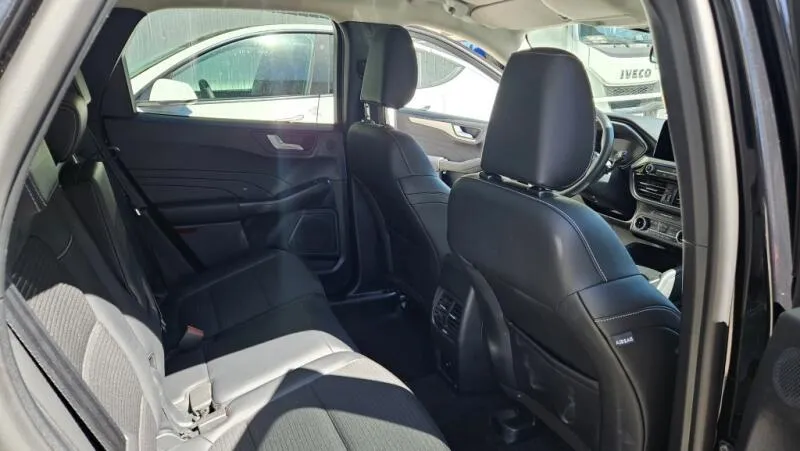 Ford Kuga 2.5i HEV 140 kW Titanium 4x4