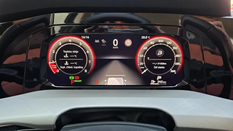 Volkswagen Golf 1.5 eTSI 85kW Life DSG7 Tažné