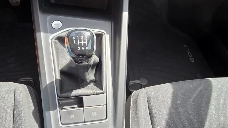 Volkswagen Golf 2.0 TDI 110kW Life záruka