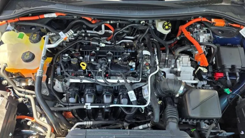 Ford Kuga 2.5i PHEV 165 kW ST-line AT TZ