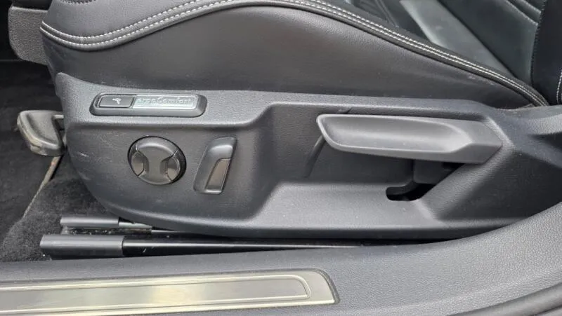 Volkswagen Passat 2.0 TDI 110kW DSG R-line