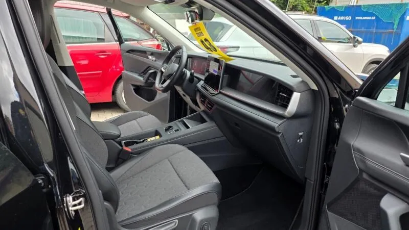 Volkswagen Tayron 1.5 eTSI 110 kW DSG7 7míst Volkswagen Tayron 1.5 eTSI 110 kW DSG7 7míst