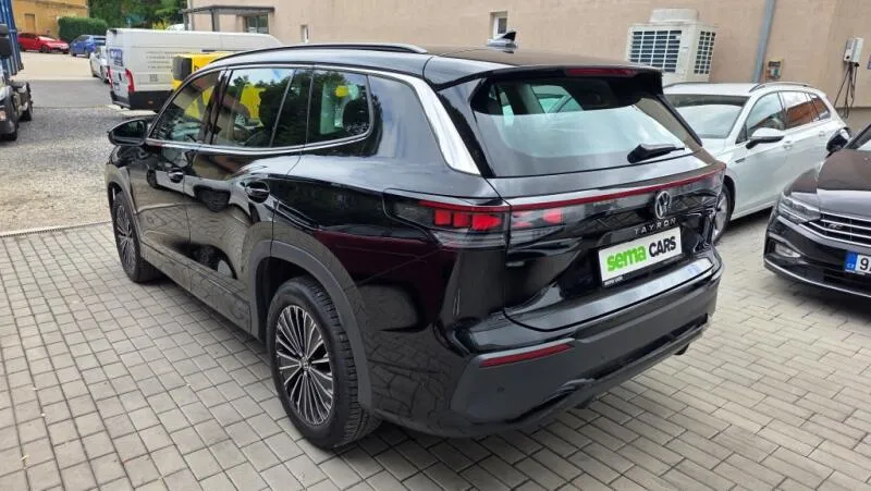Volkswagen Tayron 1.5 eTSI 110 kW DSG7 7míst Volkswagen Tayron 1.5 eTSI 110 kW DSG7 7míst