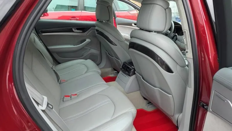 Audi A8 4.2 V8 TDI 283 kW quattro
