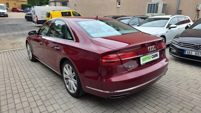 Audi A8 4.2 V8 TDI 283 kW quattro