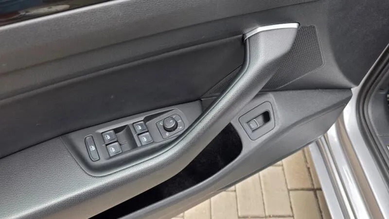Volkswagen Arteon 2.0 TSI 140 kW DSG Elegance Volkswagen Arteon 2.0 TSI 140 kW DSG Elegance