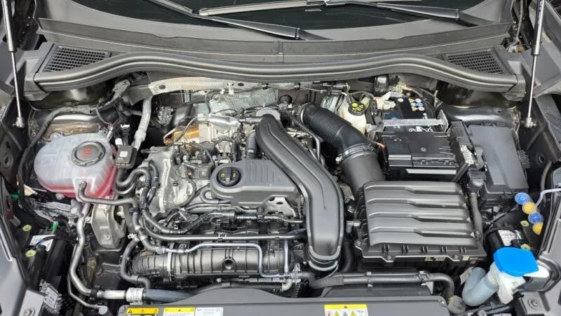 Volkswagen Tayron 1.5 eTSI 110 kW DSG7 7míst Volkswagen Tayron 1.5 eTSI 110 kW DSG7 7míst