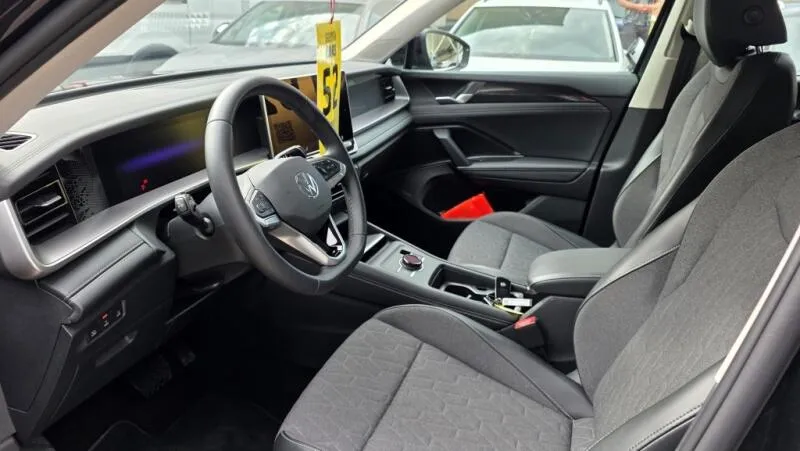 Volkswagen Tayron 1.5 eTSI 110 kW DSG7 7míst Volkswagen Tayron 1.5 eTSI 110 kW DSG7 7míst
