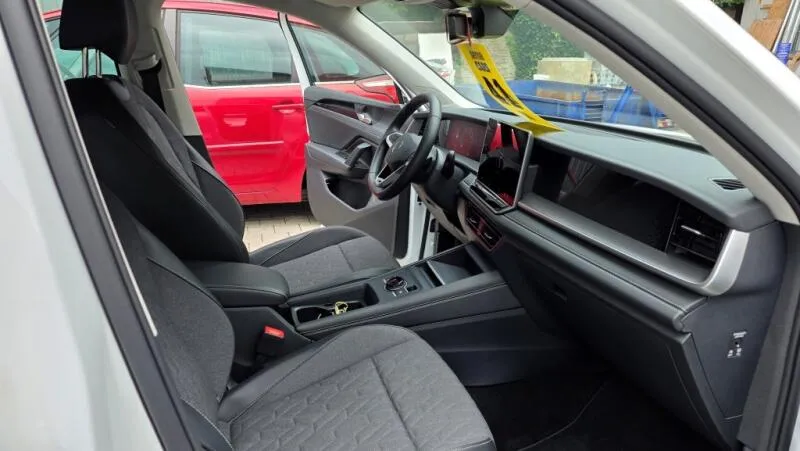 Volkswagen Tayron 1.5 eTSI 110 kW DSG7 7míst Volkswagen Tayron 1.5 eTSI 110 kW DSG7 7míst