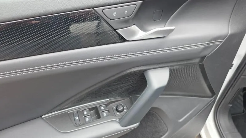 Volkswagen Tayron 1.5 eTSI 110 kW DSG7 7míst Volkswagen Tayron 1.5 eTSI 110 kW DSG7 7míst