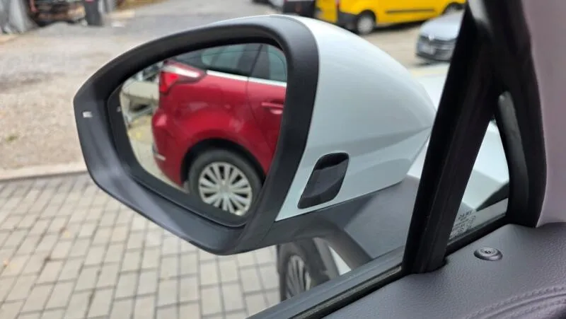 Volkswagen Tayron 1.5 eTSI 110 kW DSG7 7míst Volkswagen Tayron 1.5 eTSI 110 kW DSG7 7míst