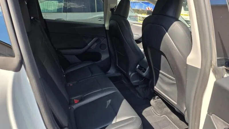 Tesla Model Y Long Range AWD DE SoH 90.2%
