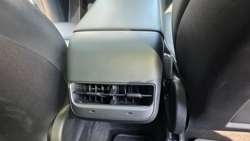 Tesla Model Y Long Range AWD DE SoH 90.2%
