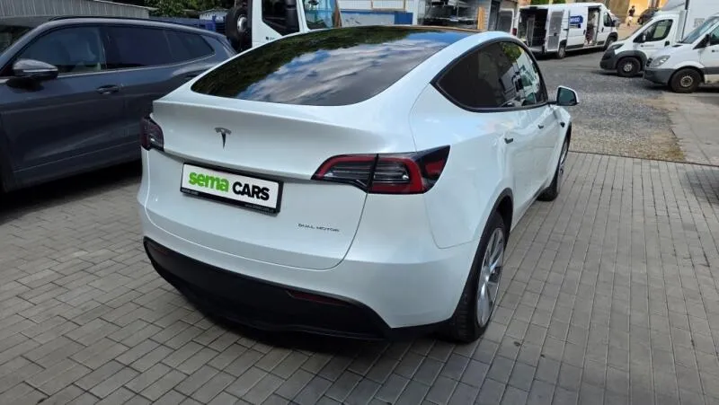 Tesla Model Y Long Range AWD DE SoH 90.2%