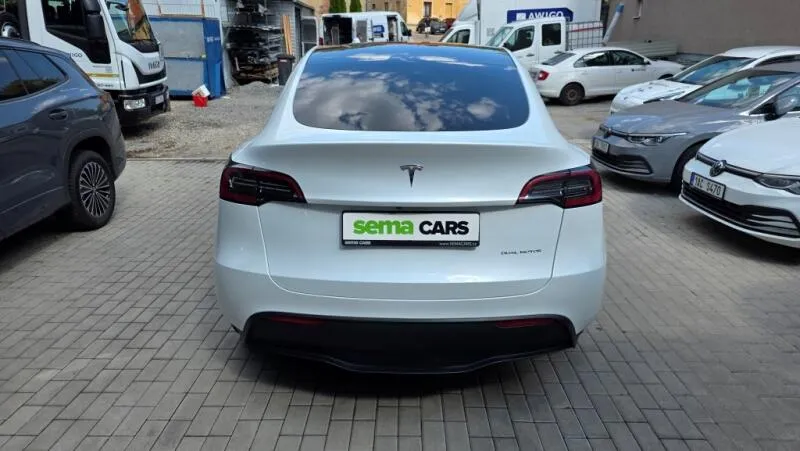 Tesla Model Y Long Range AWD DE SoH 90.2%