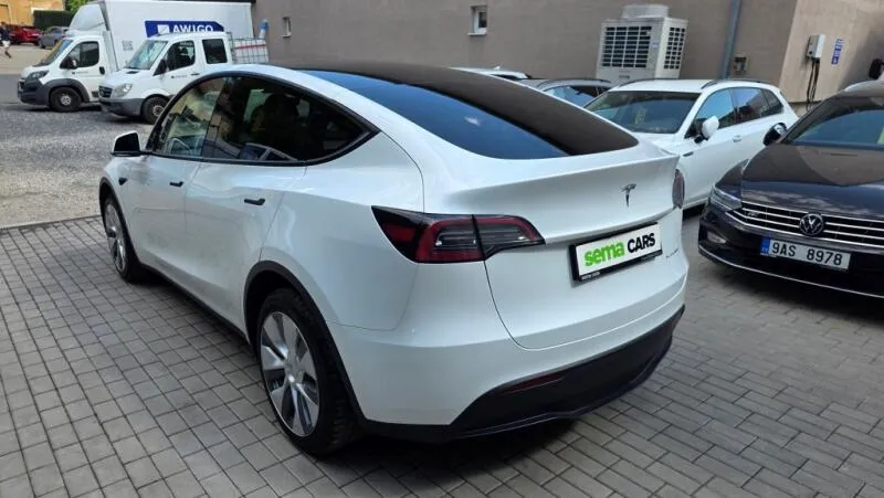 Tesla Model Y Long Range AWD DE SoH 90.2%