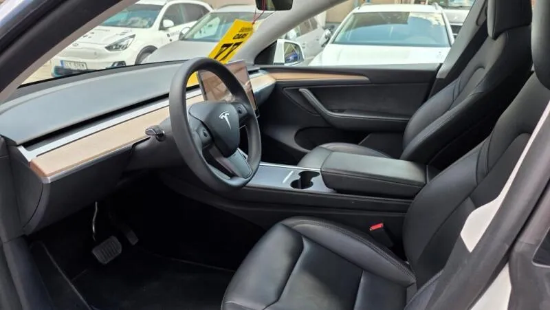Tesla Model Y Long Range AWD DE SoH 90.2%