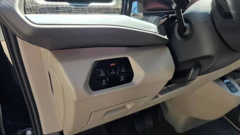 Volkswagen Multivan 1.4 TSI PHEV 160kW Style Volkswagen Multivan 1.4 TSI PHEV 160kW Style