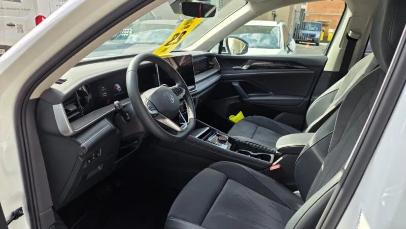 Volkswagen Tayron 1.5 PHEV 150kW Elegance SoH100 Volkswagen Tayron 1.5 PHEV 150kW Elegance SoH100