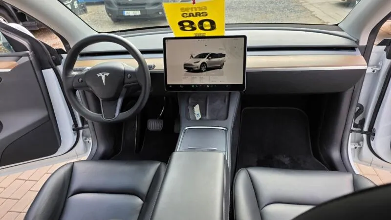 Tesla Model Y Long Range AWD SoH 91,4% Tesla Model Y Long Range AWD SoH 91,4%