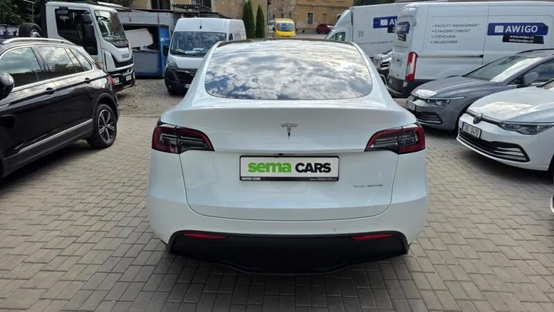 Tesla Model Y Long Range AWD SoH 91,4% Tesla Model Y Long Range AWD SoH 91,4%