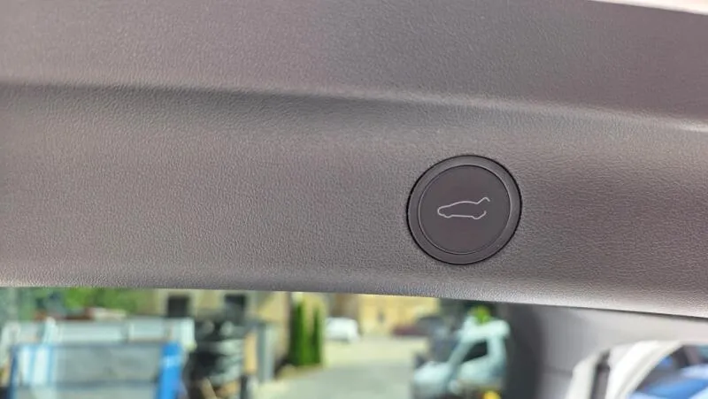 Tesla Model Y Long Range AWD DE SoH 92,4%